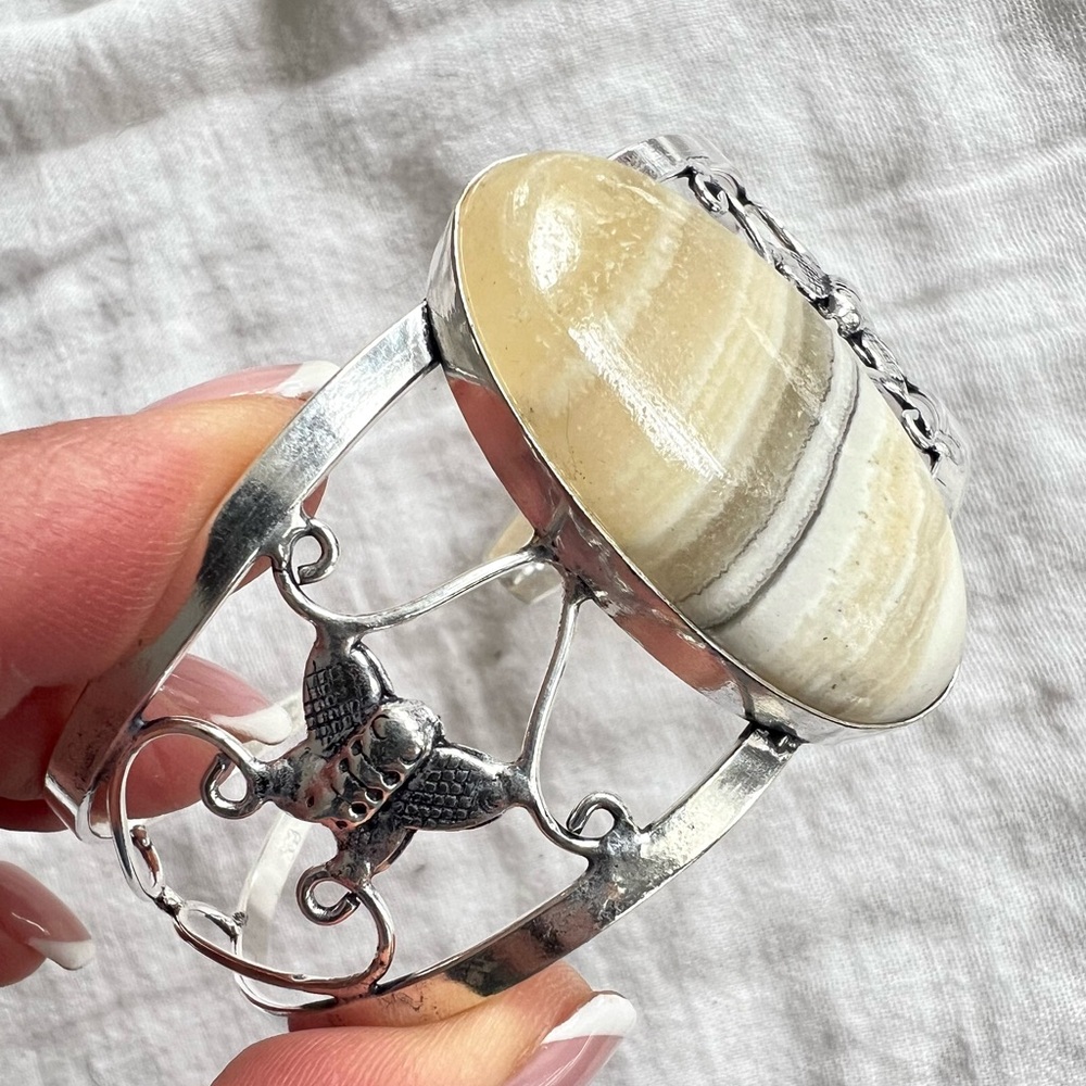 925 Blonde African Zebra Calcite Cuff Bracelet - Picture 6 of 9